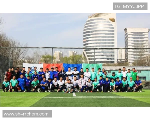 北京足球明星队最新阵容揭晓球员名单与战术分析一览